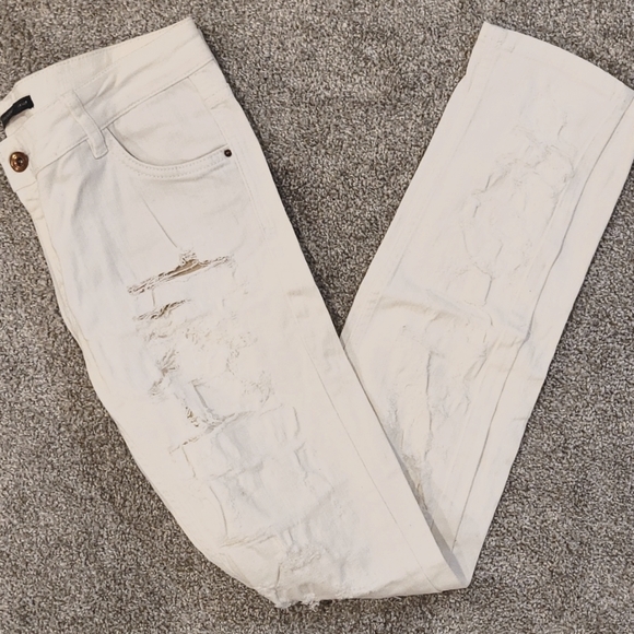 Pull&Bear white distressed jeans - Picture 1 of 9